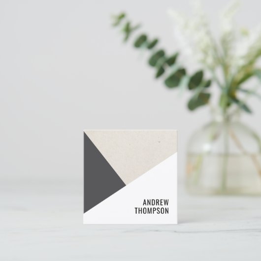 Einzigartig Beige Gray White Geometric Consultant Quadratische Visitenkarte (Stehend Vorderseite)