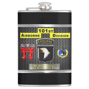 Einzigartig gestaltetes Geschenk der 101. Luftland Flachmann