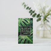 Einzigartige grüne Monstera Blätter Fotografie QR Visitenkarte (Stehend Vorderseite)