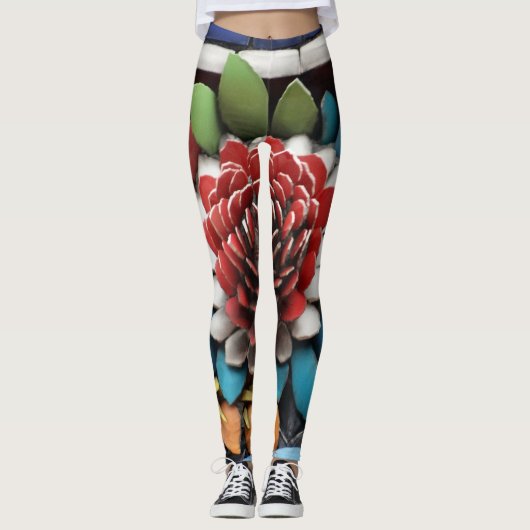 Einzigartige mehrfarbige Rose aus Holz aus dem Tai Leggings (Vorderseite)