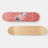 einzigartige rote Herzen auf rosa und Muster Custo Skateboard (Horizontal)