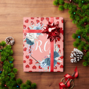 einzigartige rote Herzen auf rosa und Muster indiv Geschenkpapier