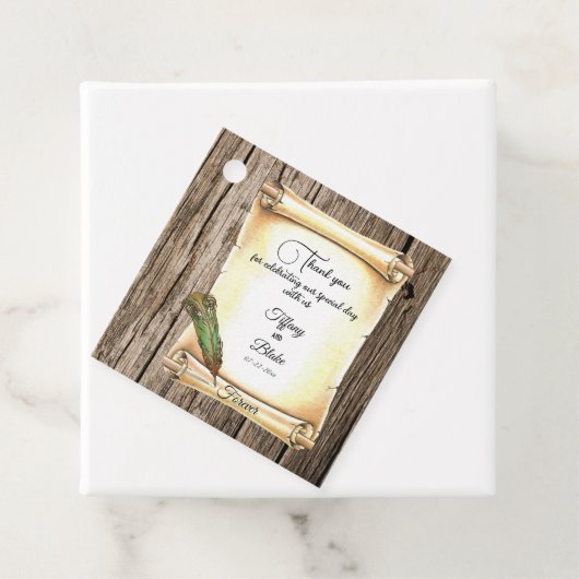 Einzigartige Scroll & Feather Pen Hochzeit Geschenkanhänger (Beispiel)