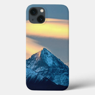 Einzigartige Wolken über schneebedeckte Berge Case-Mate iPhone Hülle