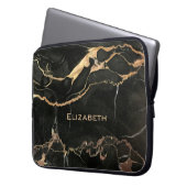 Einzigartiger antiker schwarzer Marmor und Name Laptopschutzhülle (Vorderseite Links)