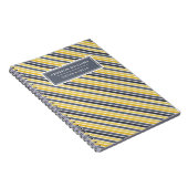 Einzigartiger Name Gelber grauer Streifen Notizblock (Rechte Seite)