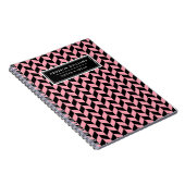 Einzigartiger Name Pink Black Herringbone Pattern Notizblock (Rechte Seite)