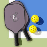 Einzigartiger Stilname und Monogramm-Typografie Li Pickleball Schläger<br><div class="desc">Es geht um dich mit diesem schönen Paddeldesign. Es hat eine elegante, stilvolle Darstellung Ihres Namens und Monogramms mit klassischen Serifen und einer verzierteren Schriftzypografie in einer ausgewogenen Symmetrie. Die drei Elemente verschmelzen mit einer ausgeklügelten Harmonie und kreieren Ihr eigenes Markenlogo. Hier zeigt sich ein trendiger, staubiger lila Hintergrund mit...</div>