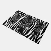 Einzigartiger Zebrakopf bei Zebra Print Fußmatte (Schrägansicht)