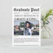 Einzigartiges Abschluss Newspaper High School Foto Einladung (Stehend Vorderseite)