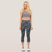 Einzigartiges blaues Patchwork: Logos und Text per Capri Leggings (Vorderseite)