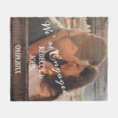 Einzigartiges Foto Rustikal Wir sind Verlobten Paa Fleecedecke (Vorderseite (Horizontal))