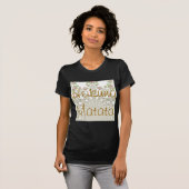 Einzigartiges Hakuna Matata Design: Serene Vibes T-Shirt (Vorne ganz)