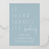 Einzigartiges, modernes Typografie Blaues Brautpar Folieneinladung (Vorderseite)