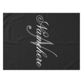 Einzigartiges Monogramm für Personalisierte Schwar Tischdecke (Vorderseite (Horizontal))