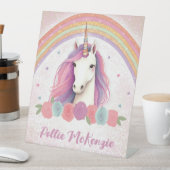 Einzigartiges Rosa Einhorn, Rose, Rainbow Birthday Sockelschild (In Situ)