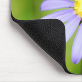 Einzige lila Blume Mousepad (Ecke)