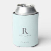 Eis Blue Monogram und Couple Names Wedding Dosenkühler (Kanne Vorderseite)
