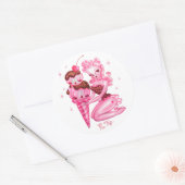 Eis Cream Button Up Doll - Cherry Chocolate Sauce Runder Aufkleber (Umschlag)