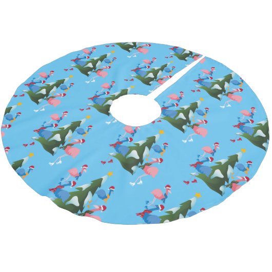 Eis Skaten Flamingos mit Weihnachtsmannmützen Polyester Weihnachtsbaumdecke (Schrägansicht)