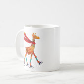 Eis-Skaten-Giraffe mit Schal Kaffeetasse (Vorderseite Links)