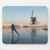 Eis-Skaten hinter Windmühle und REEDmousepad Mousepad (Vorne)