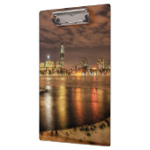 Eis teilweise geschmolzen auf Charles River in Klemmbrett (Links)