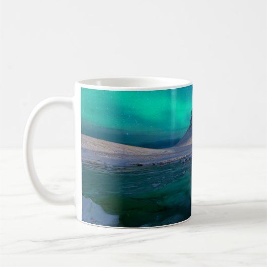 Eis und Schnee | Kirkjufell Mountain, Island Kaffeetasse (Links)