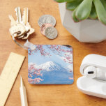 Eis und Schnee | Kirschblüten Berg Fuji Japan Schlüsselanhänger<br><div class="desc">Dieses phantastische Getty Images Foto besticht durch den Fuji,  der mit blühenden Kirschblüten geschmückt ist.</div>