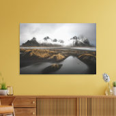 Eis und Schnee | Vestrahorn Mountain, Island Leinwanddruck (Insitu (Wohnzimmer))