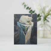 Eisbär auf Wolkenkratzer schmilzt Eis Surreal Postkarte (Stehend Vorderseite)