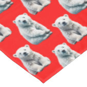 Eisbär-Musterdesign auf Rot  Tischdecke (Schrägansicht)