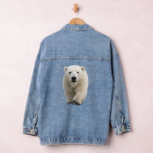 Eisbär nähert sich jeansjacke (Hangar)