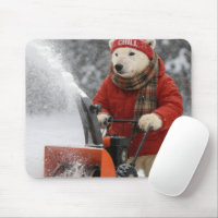 Eisbär schiebt einen Schneefräser