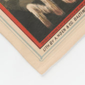 Eisbären erfreuen sich an Tasse von Lagerbier Fleecedecke (Ecke)