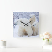 Eisbären und zwei Junge Quadratische Wanduhr (Zuhause)