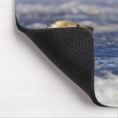 Eisbärenjungen spielen mousepad (Ecke)