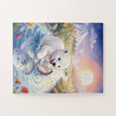 Eisbärjunges spielt mit einem Fisch Puzzle (Horizontal)