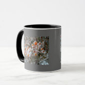 Eisbedeckte Rote Berries-Tasse Tasse (Vorderseite Links)