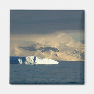 Eisberg am Anfang der Drake-Passage direkt Magnet