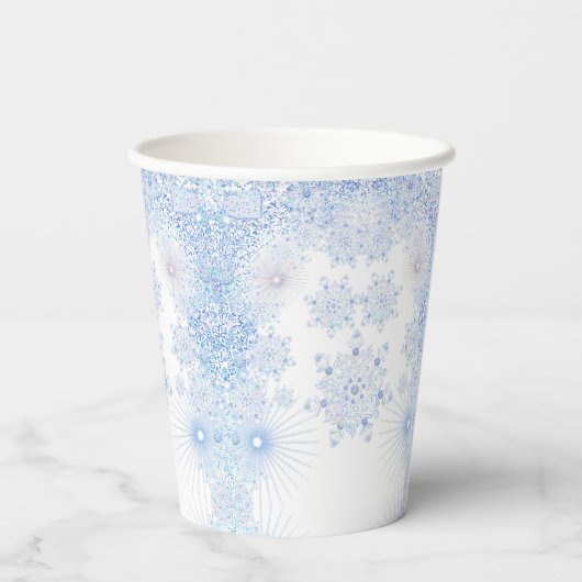 Eisblauer Schneeflocken Pappbecher (Rückseite)
