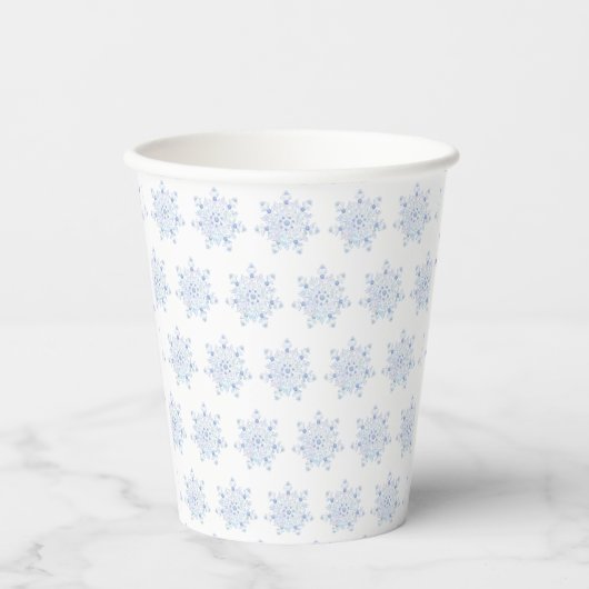 Eisblauer Schneeflocken Pappbecher (Vorderseite)