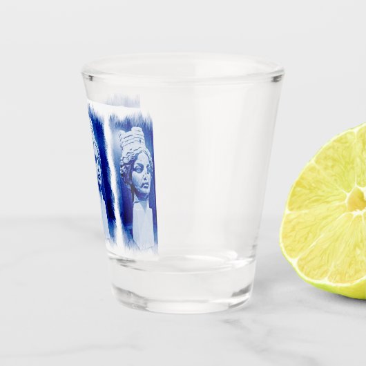 Eisblauer Skulptur Schnapsglas (Rechts)