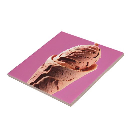Eiscreme auf Eiskegel pink Fliese (Seite)