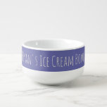 Eiscreme Bowl Funny Gag Geschenk Personalisiert Li Große Suppentasse<br><div class="desc">Für die Person,  die gerne ihr Eis (oder andere Leckerei),  eine große personalisierte Schüssel,  in lila.</div>