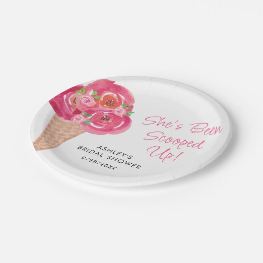 Eiscreme-Brautparty Personalisiert Pappteller (Schrägansicht)