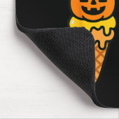 Eiscreme-Geist-Halloween-Kostüm Mousepad (Ecke)