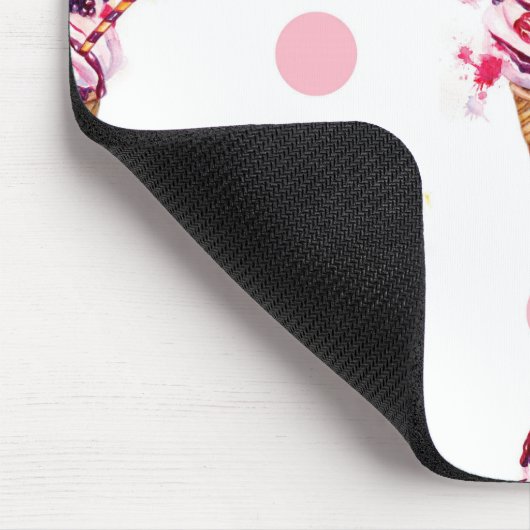 Eiscreme mit Erdbeere und BlackBerry Mousepad (Ecke)