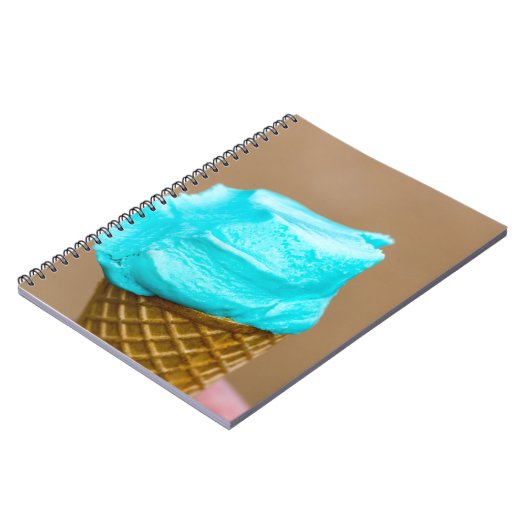 Eiscreme mit Waffelmakro Notizblock (Linke Seite)