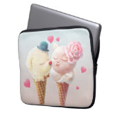 Eiscreme-Paar - Liebe bei First Lick Laptopschutzhülle (Vorderseite Links)